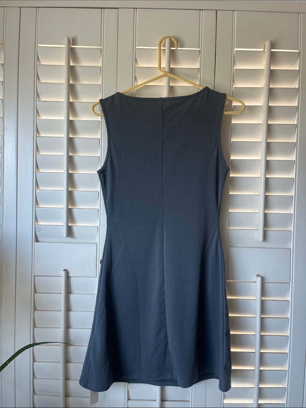 Jersey Sleeveless Snug-Fit Short Dress Without Belt - Picture 4 of 7